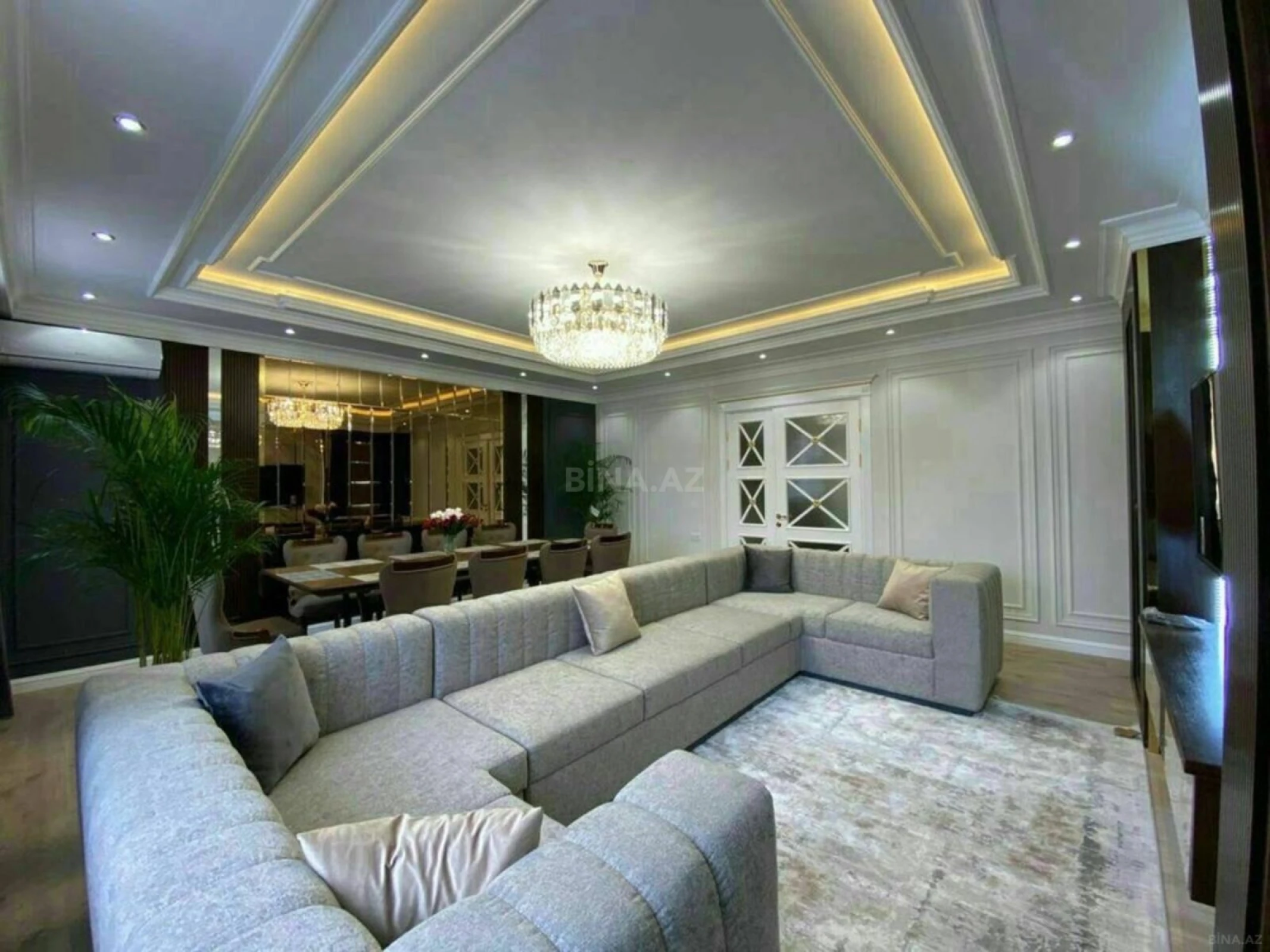 Kirayə verilir 2 otaqlı mənzil 110 m²