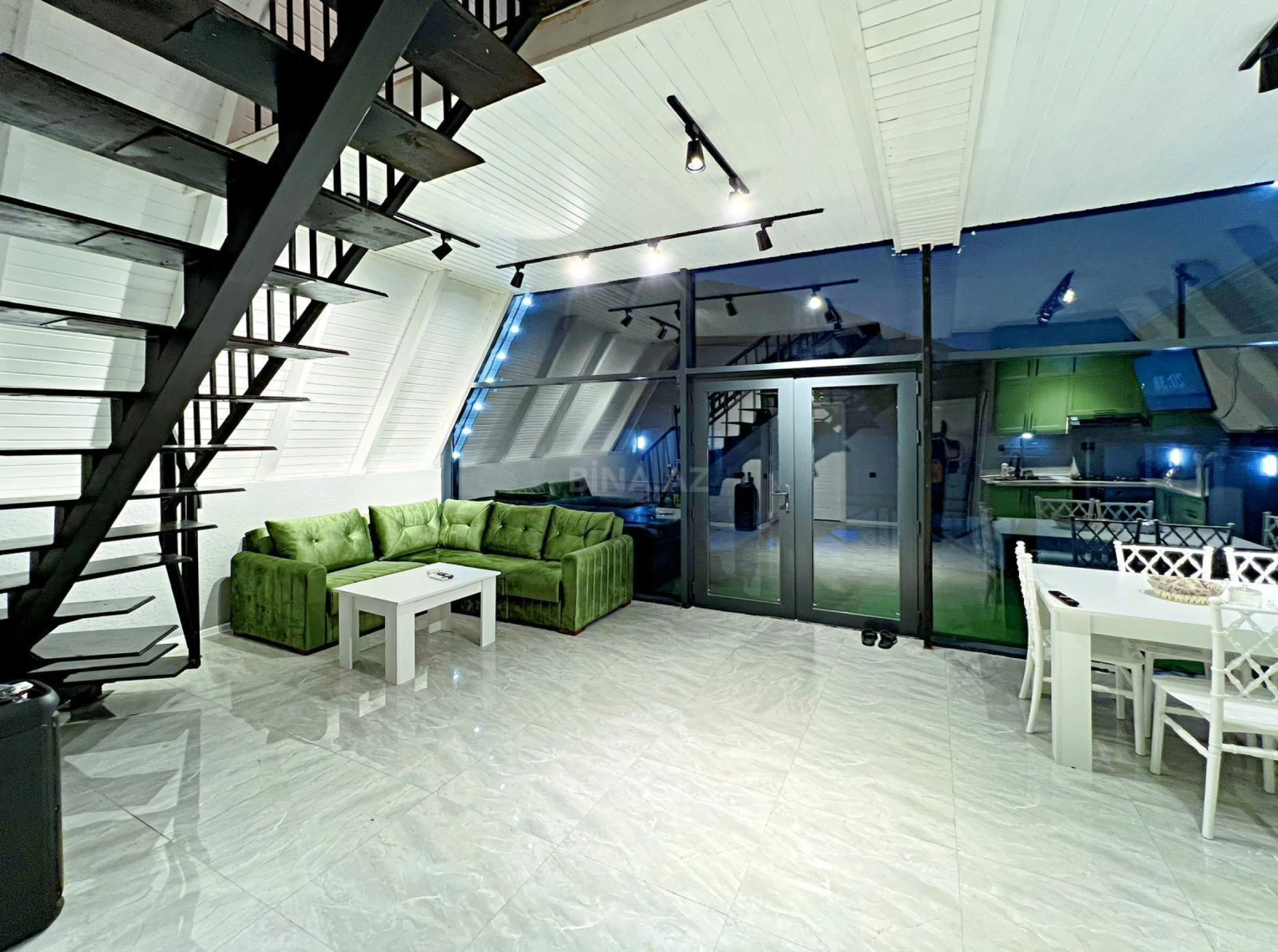 Kirayə verilir 4 otaqlı həyət evi 120 m²