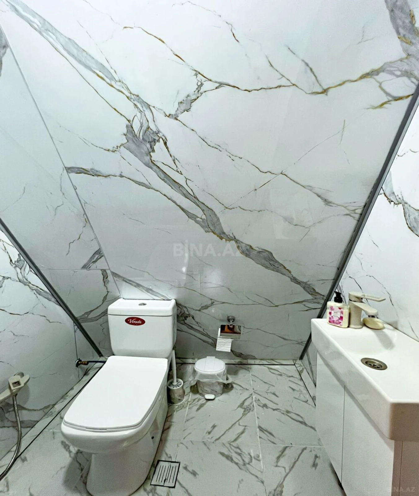 Kirayə verilir 4 otaqlı həyət evi 120 m²