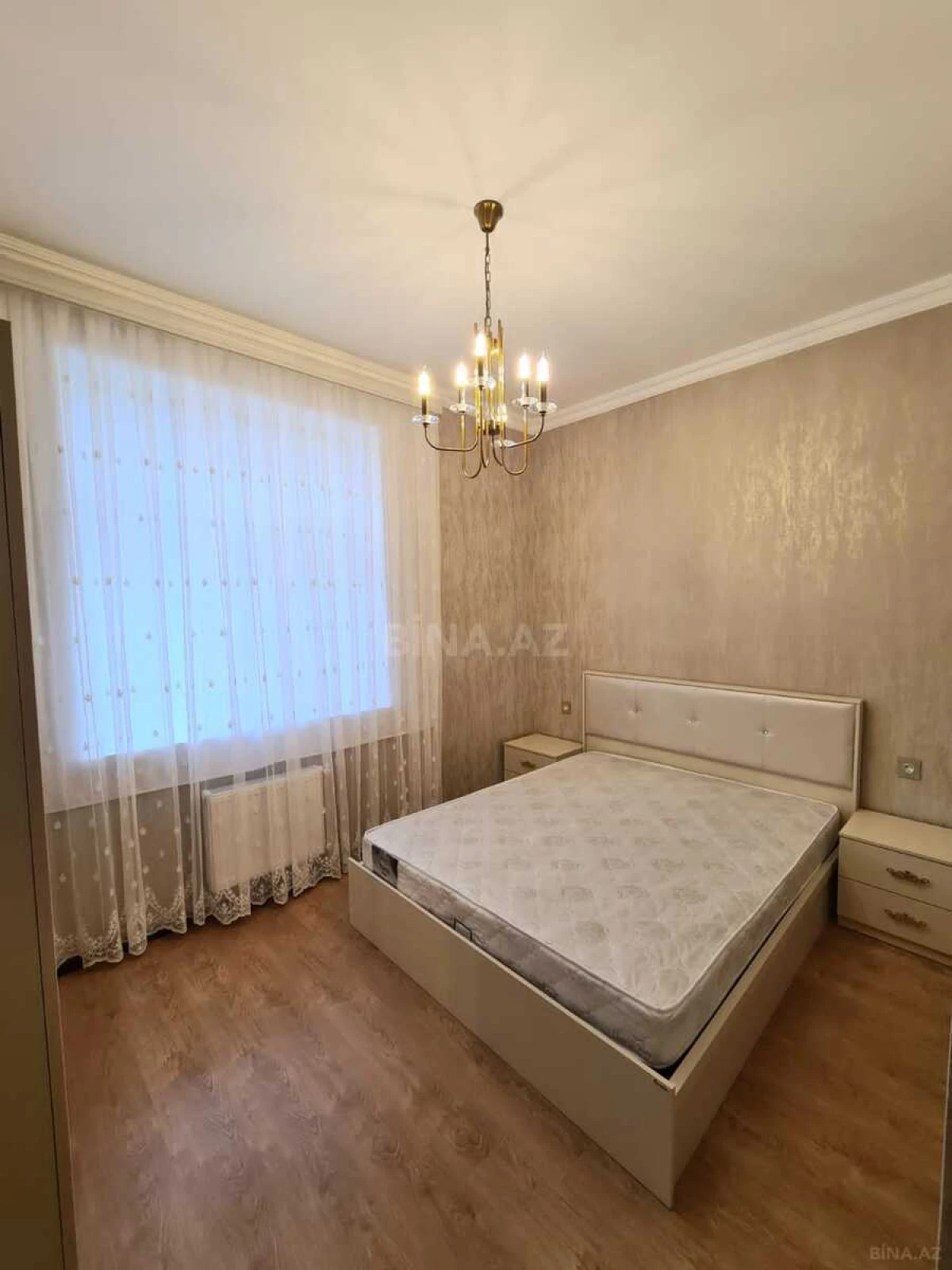 Kirayə verilir 2 otaqlı mənzil 70 m²