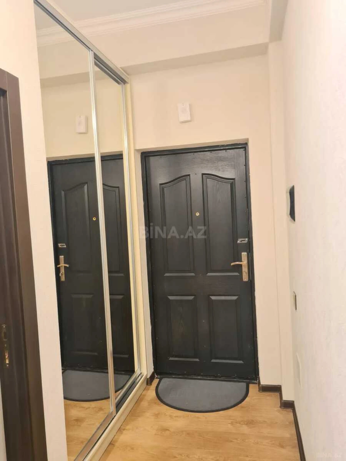 Kirayə verilir 2 otaqlı mənzil 70 m²