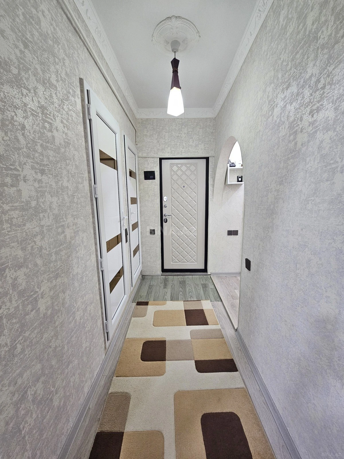 Satılır 2 otaqlı mənzil 70 m²