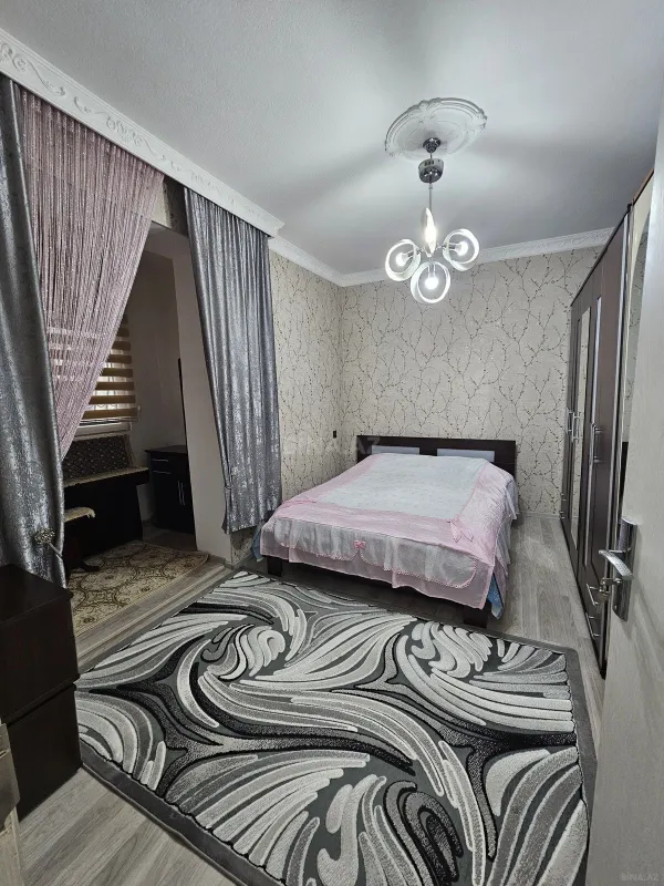 Satılır 2 otaqlı mənzil 70 m²