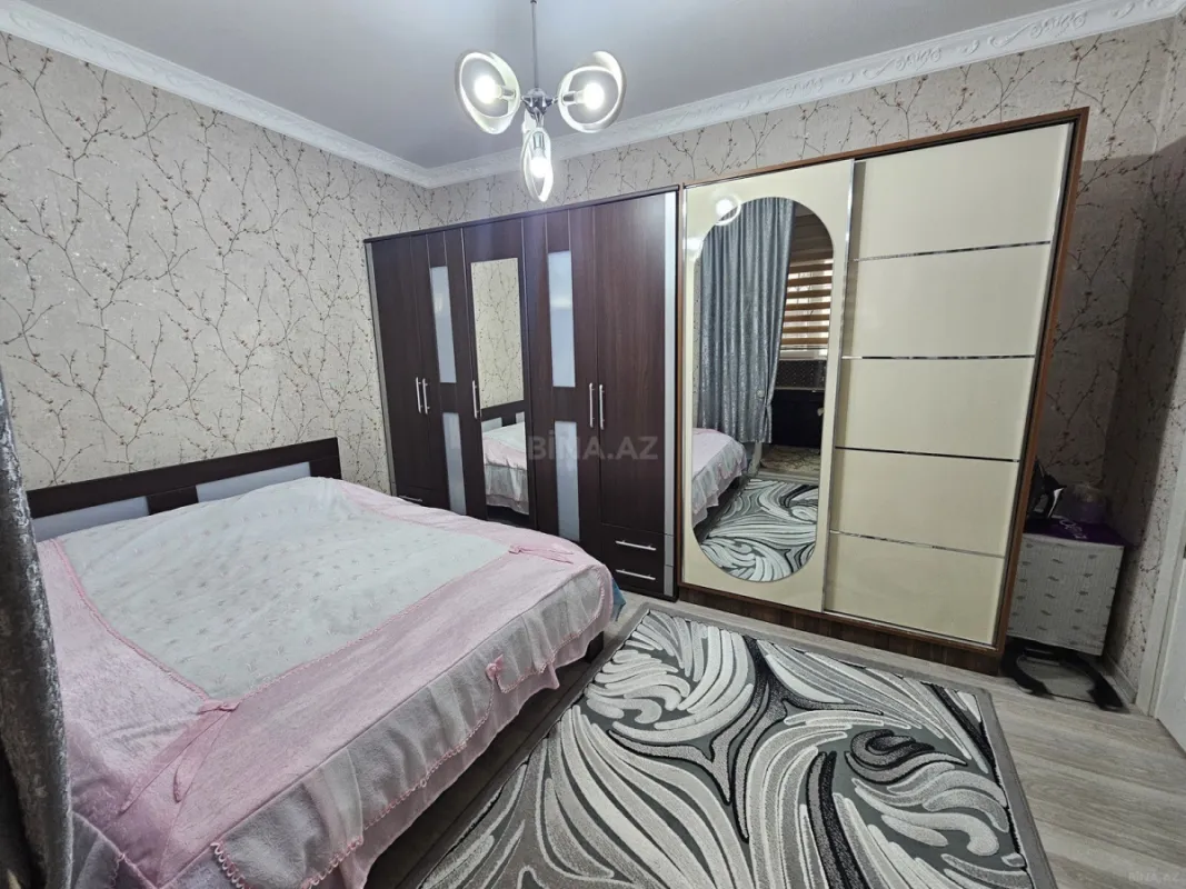 Satılır 2 otaqlı mənzil 70 m²