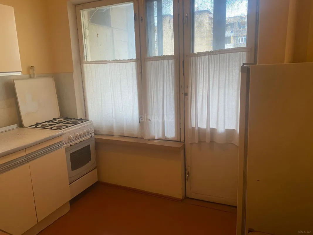 Satılır 1 otaqlı mənzil 45 m²