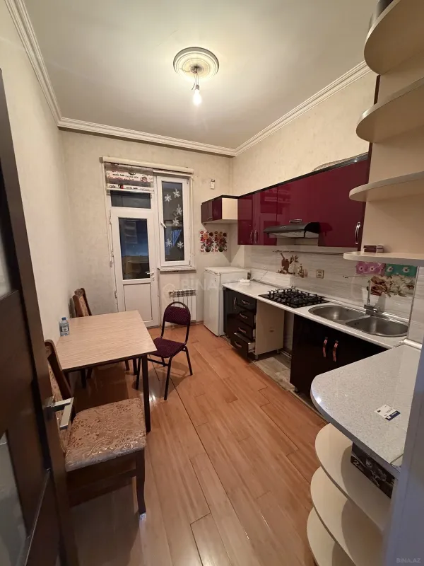 Kirayə verilir 2 otaqlı mənzil 65 m²