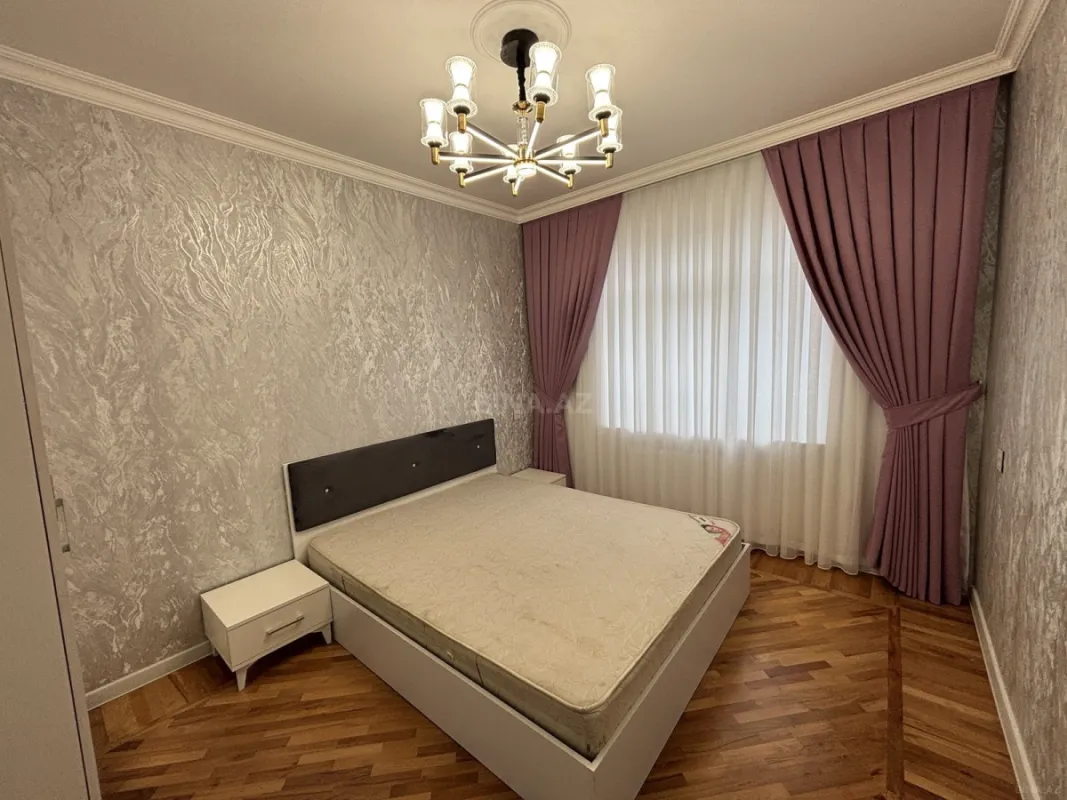 Satılır 2 otaqlı mənzil 65 m²