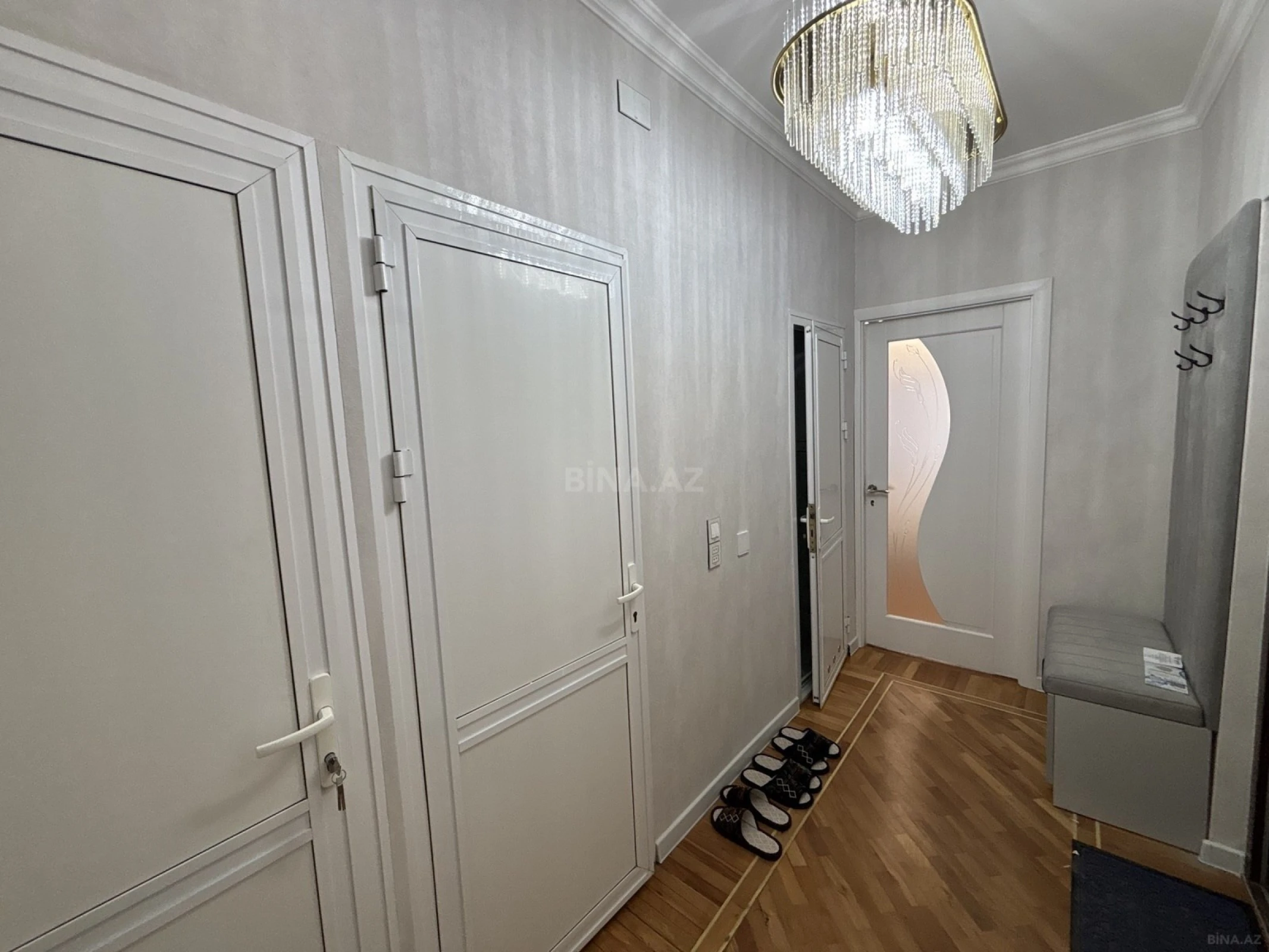Satılır 2 otaqlı mənzil 65 m²
