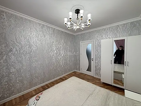 Satılır 2 otaqlı mənzil 65 m²