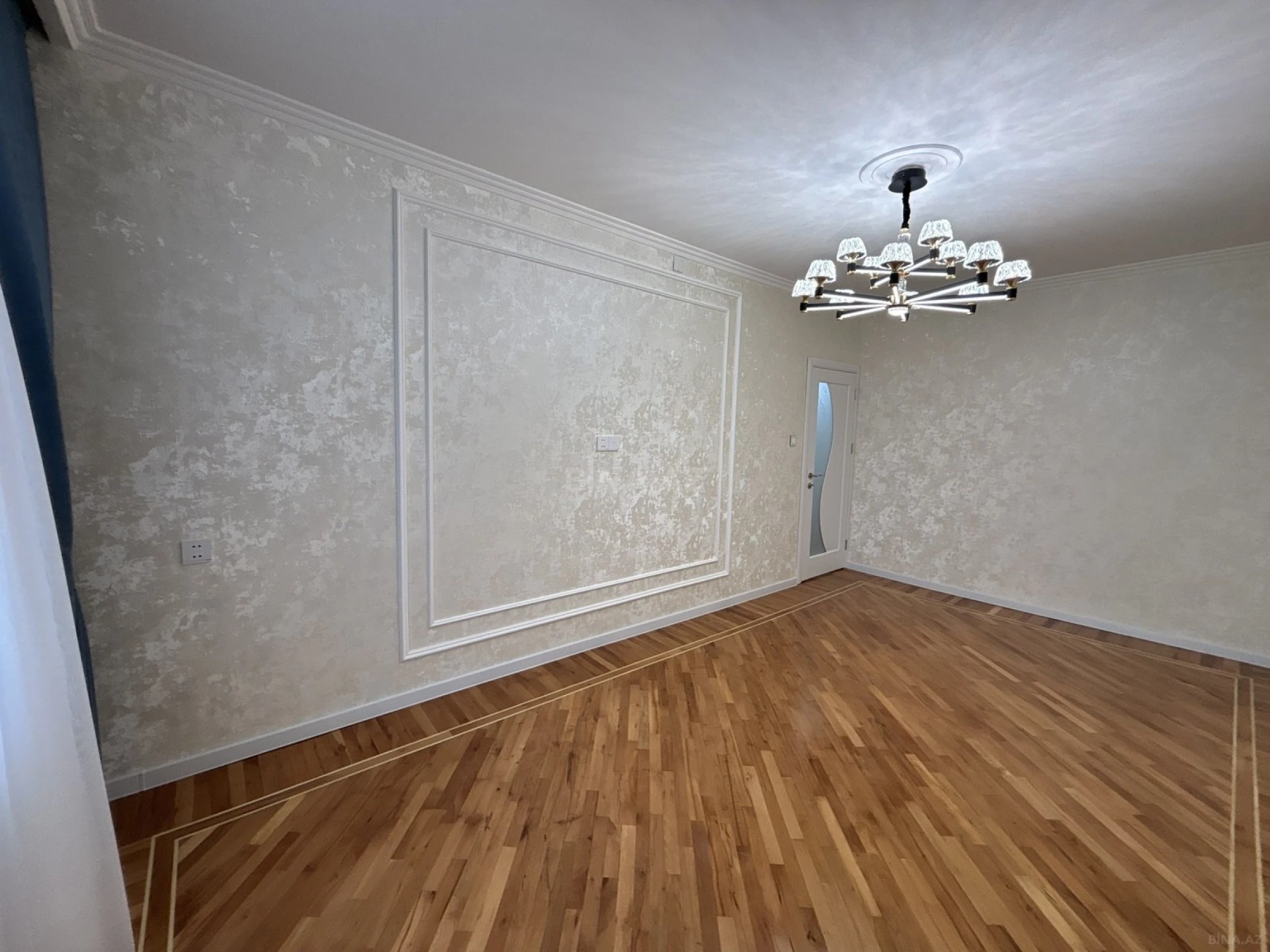 Satılır 2 otaqlı mənzil 65 m²
