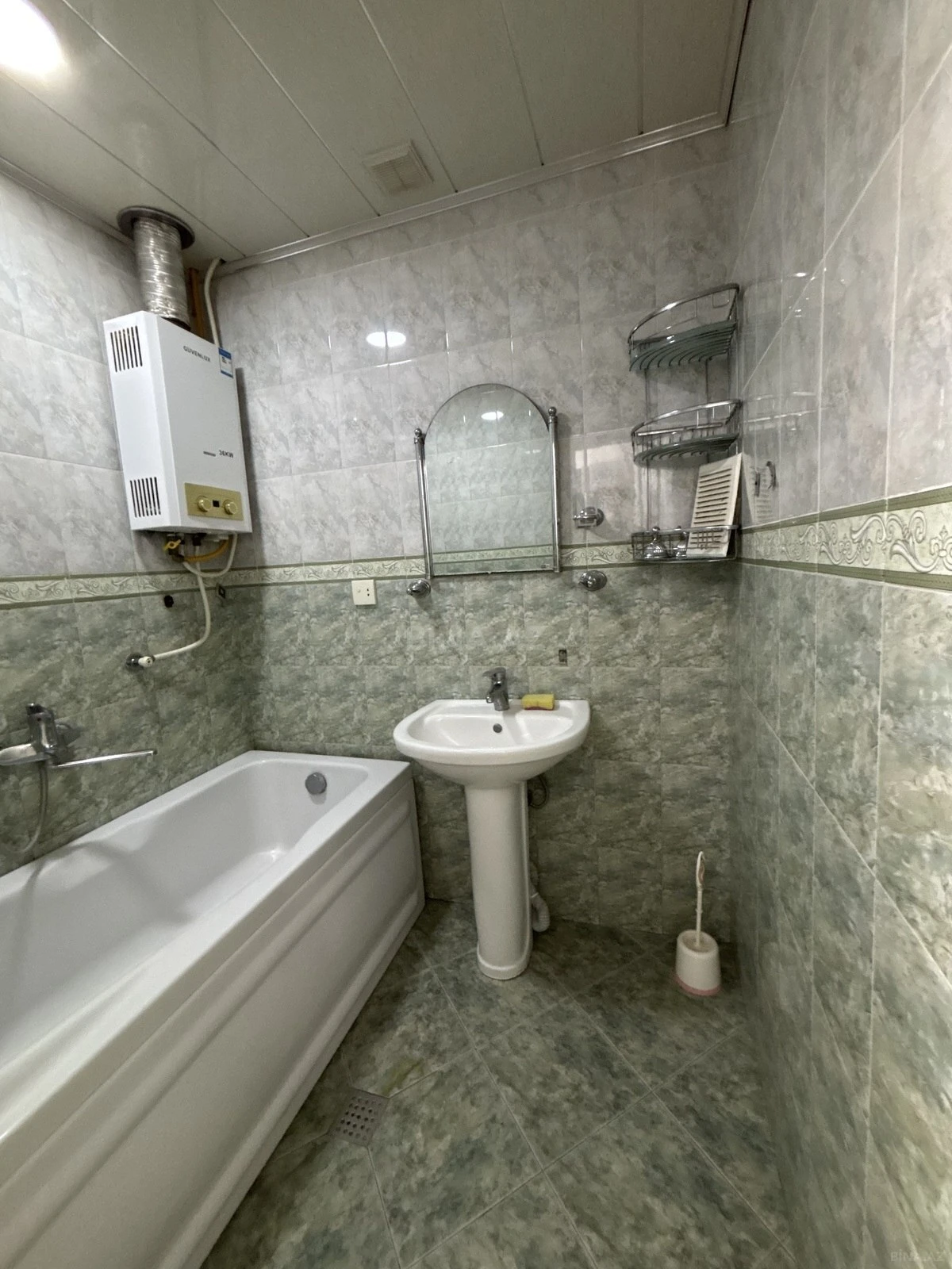 Satılır 2 otaqlı mənzil 65 m²