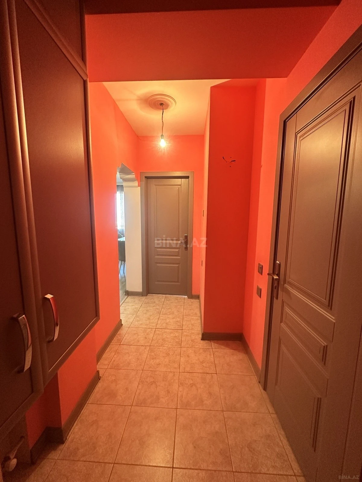 Satılır 2 otaqlı mənzil 62 m²