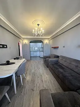Satılır 2 otaqlı mənzil 62 m²