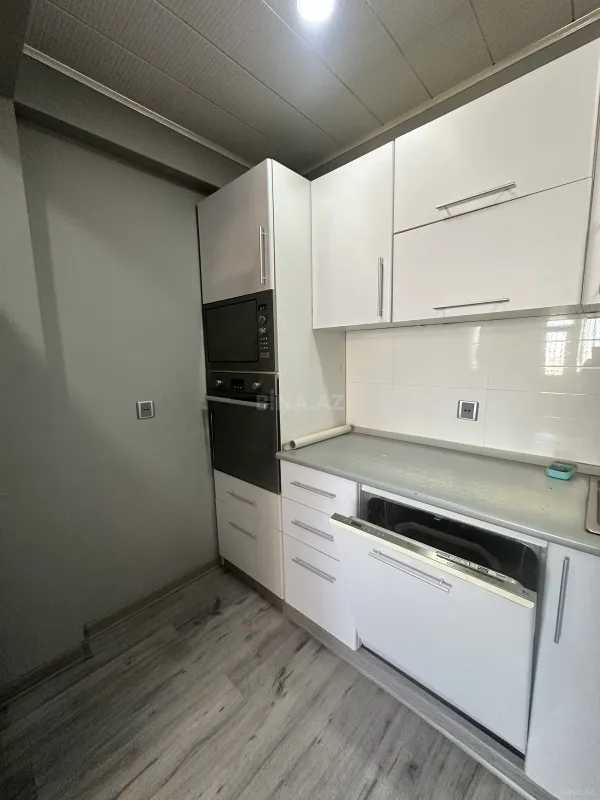 Satılır 2 otaqlı mənzil 62 m²
