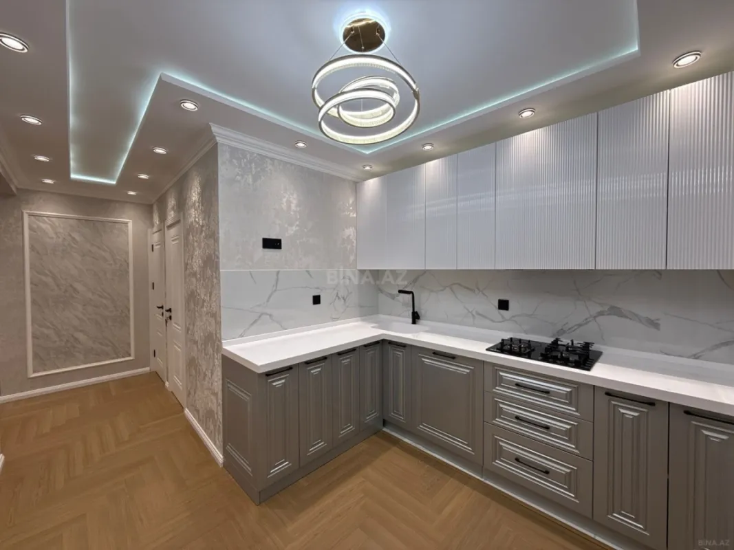 Satılır 3 otaqlı mənzil 223 m²