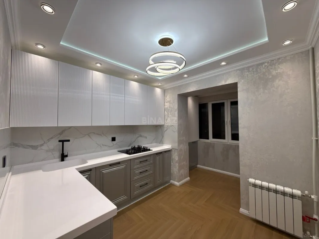 Satılır 3 otaqlı mənzil 223 m²
