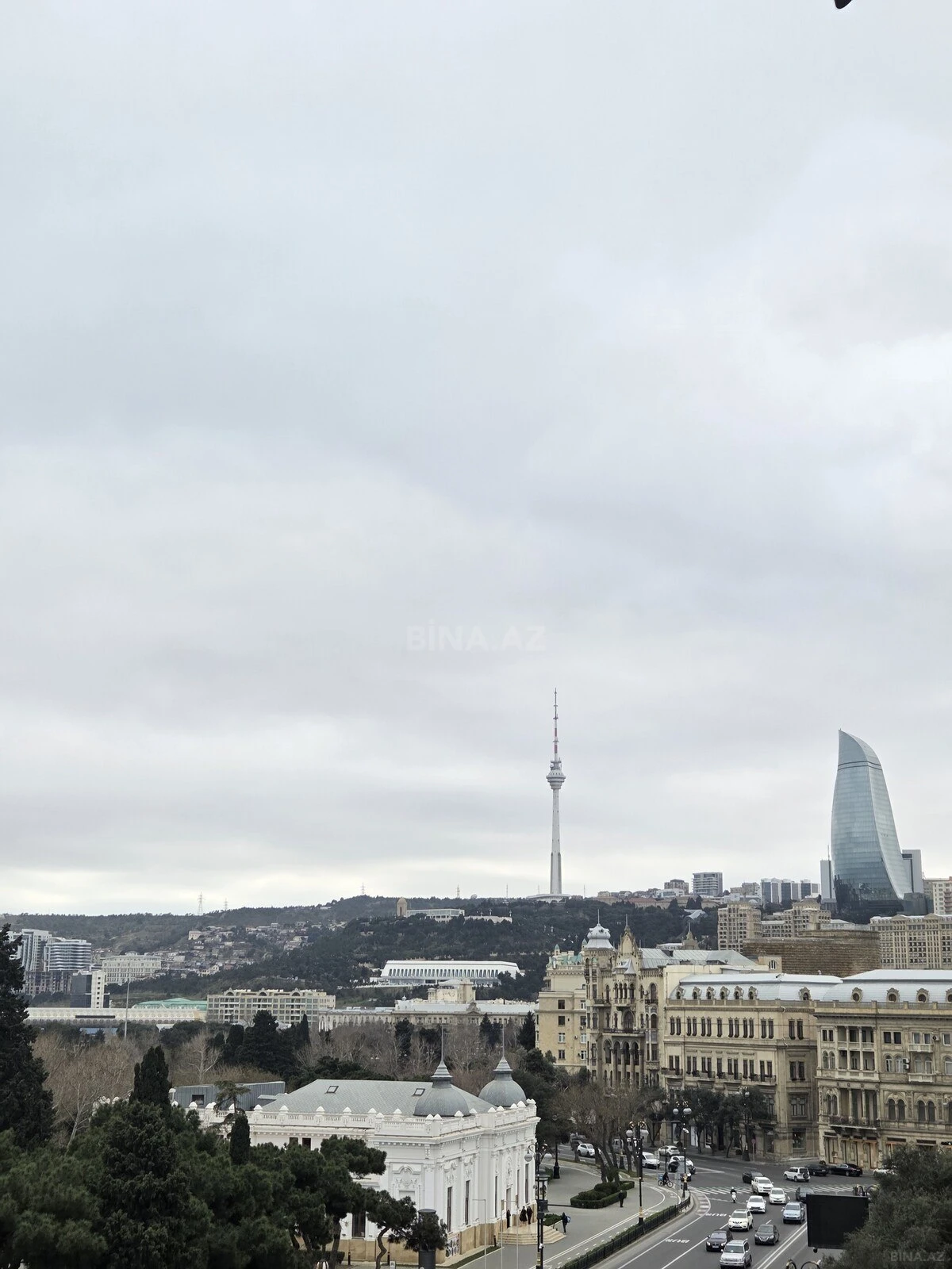 Kirayə verilir 2 otaqlı mənzil 70 m²