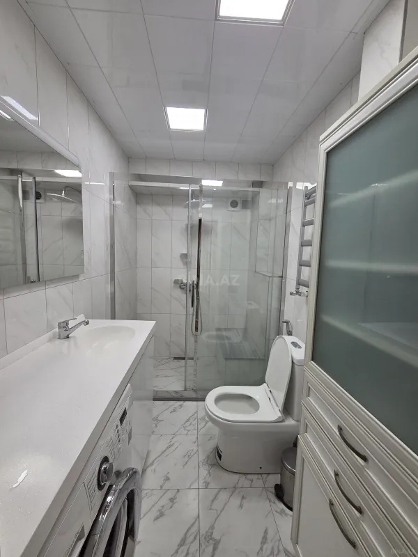 Kirayə verilir 2 otaqlı mənzil 70 m²