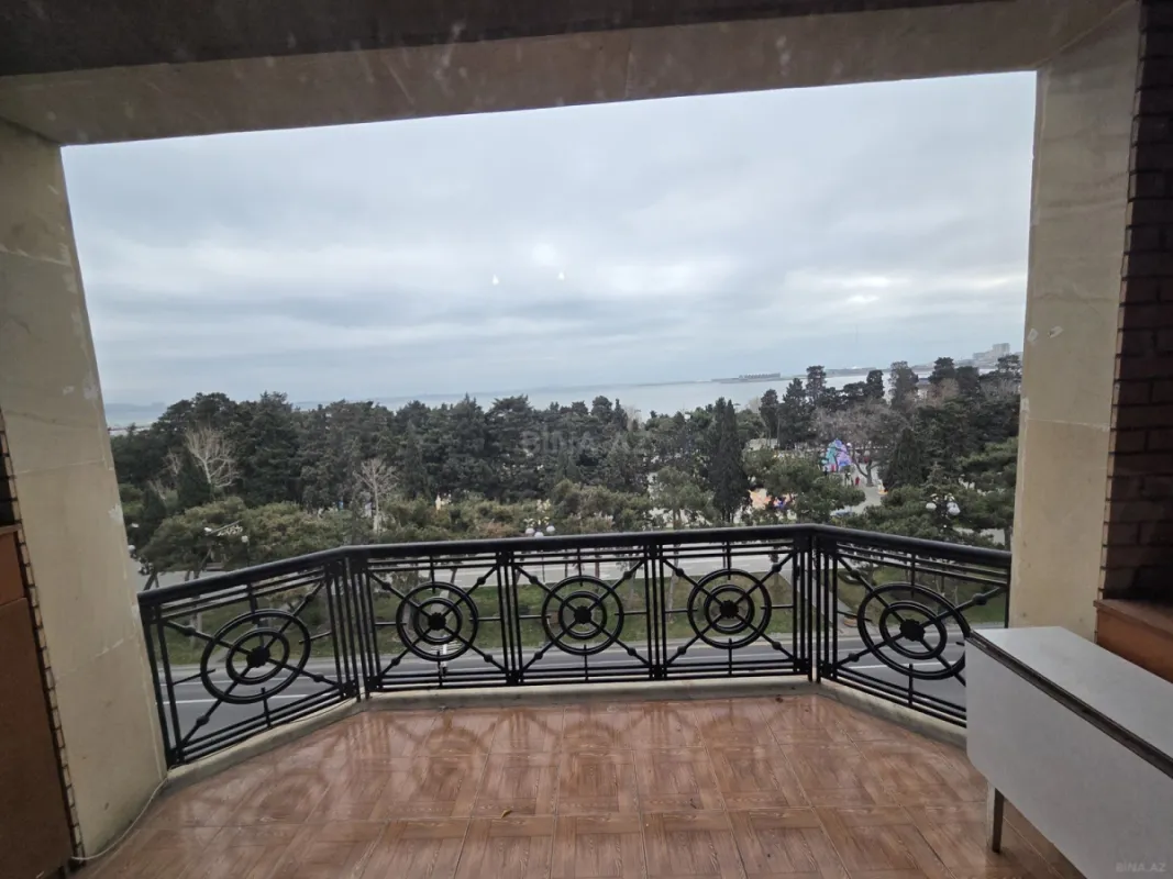 Kirayə verilir 2 otaqlı mənzil 70 m²