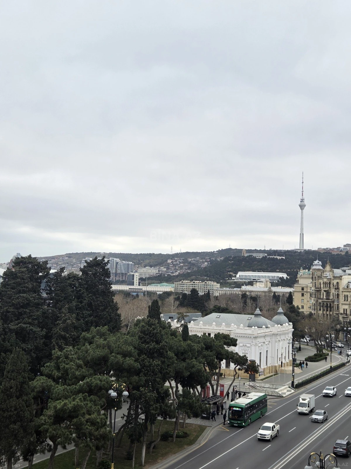 Kirayə verilir 2 otaqlı mənzil 70 m²