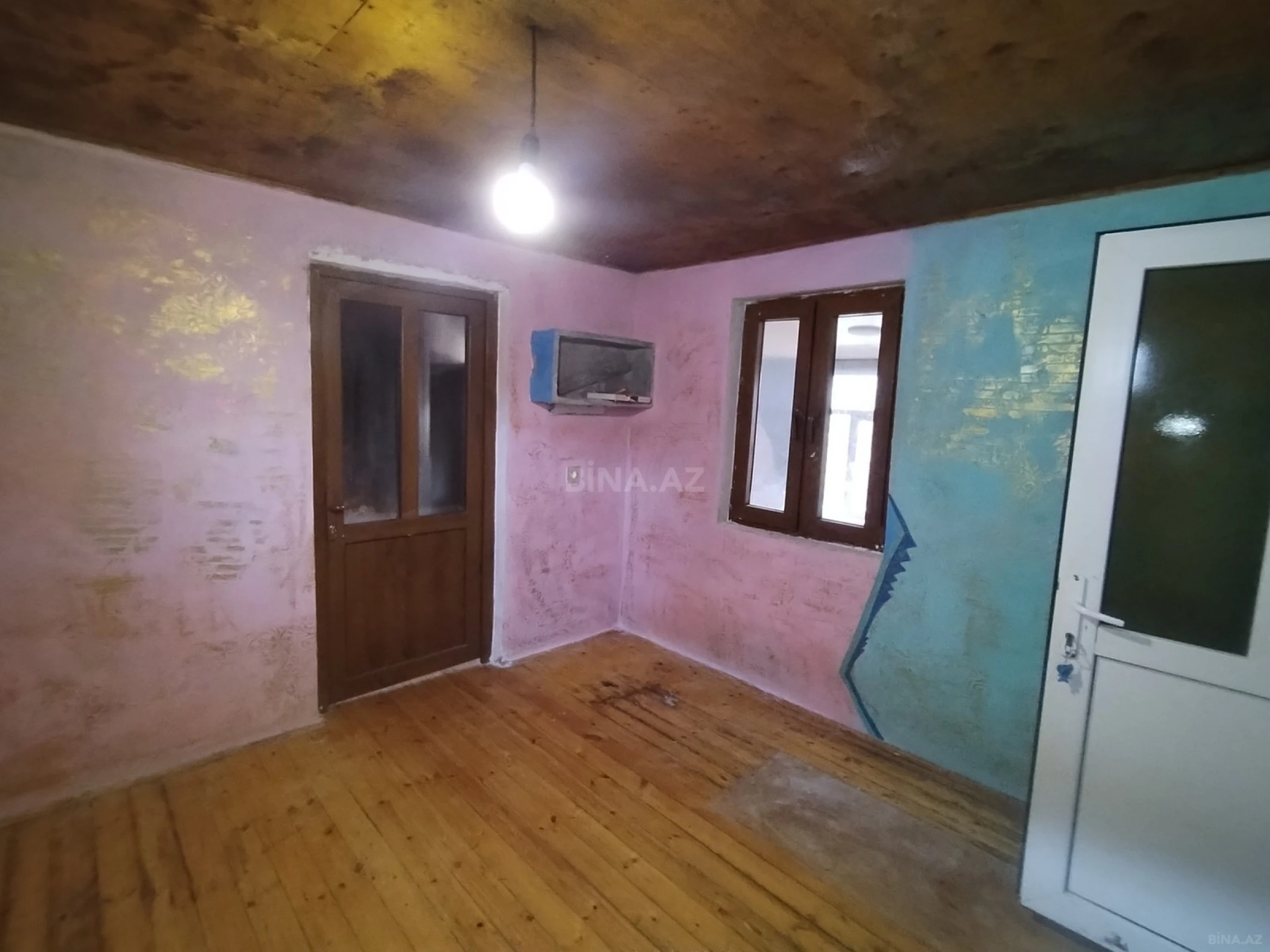 Satılır 3 otaqlı həyət evi 33 m²