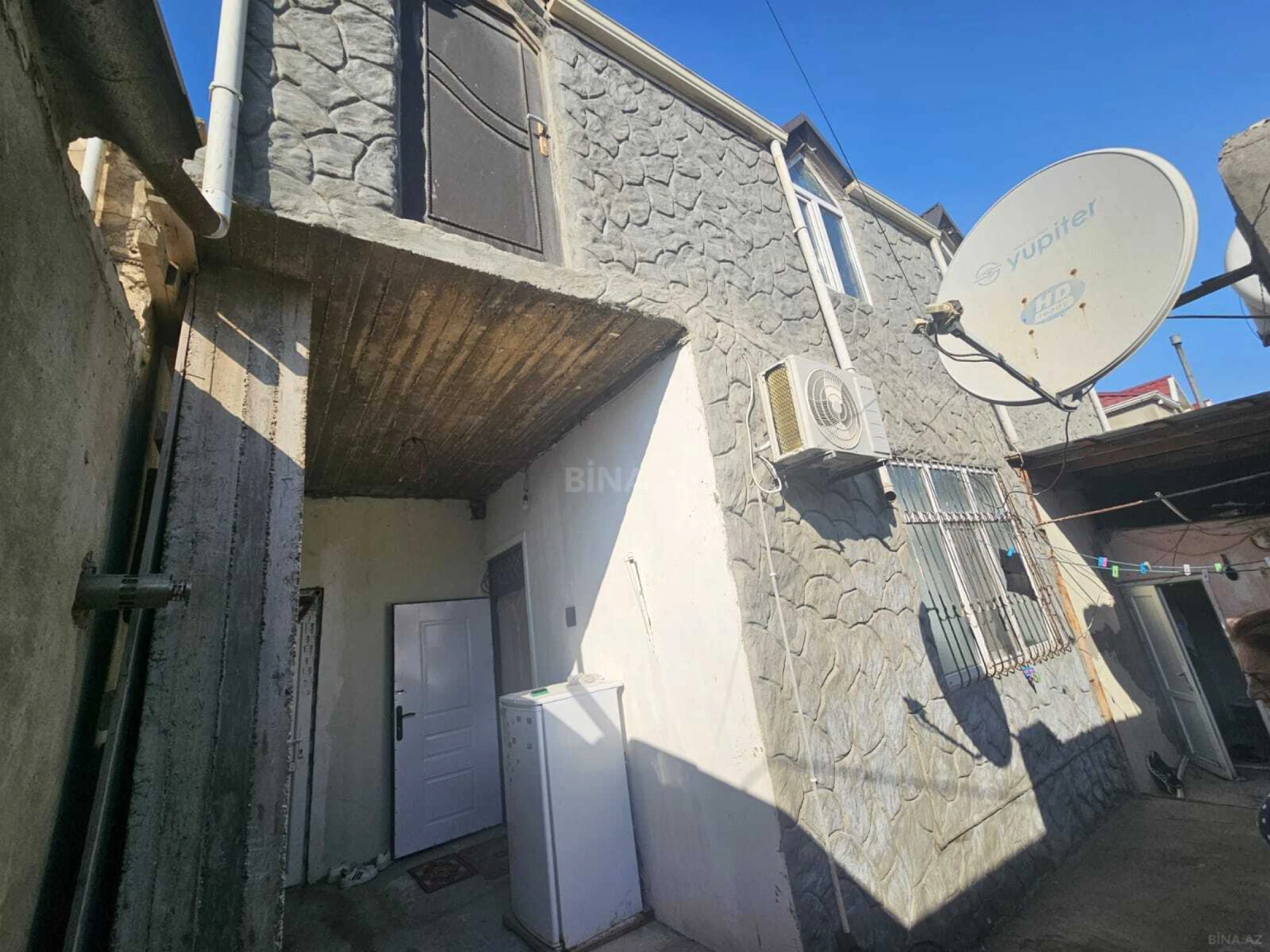 Satılır 3 otaqlı həyət evi 150 m²
