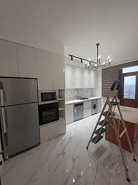 Kirayə verilir 3 otaqlı mənzil 120 m²