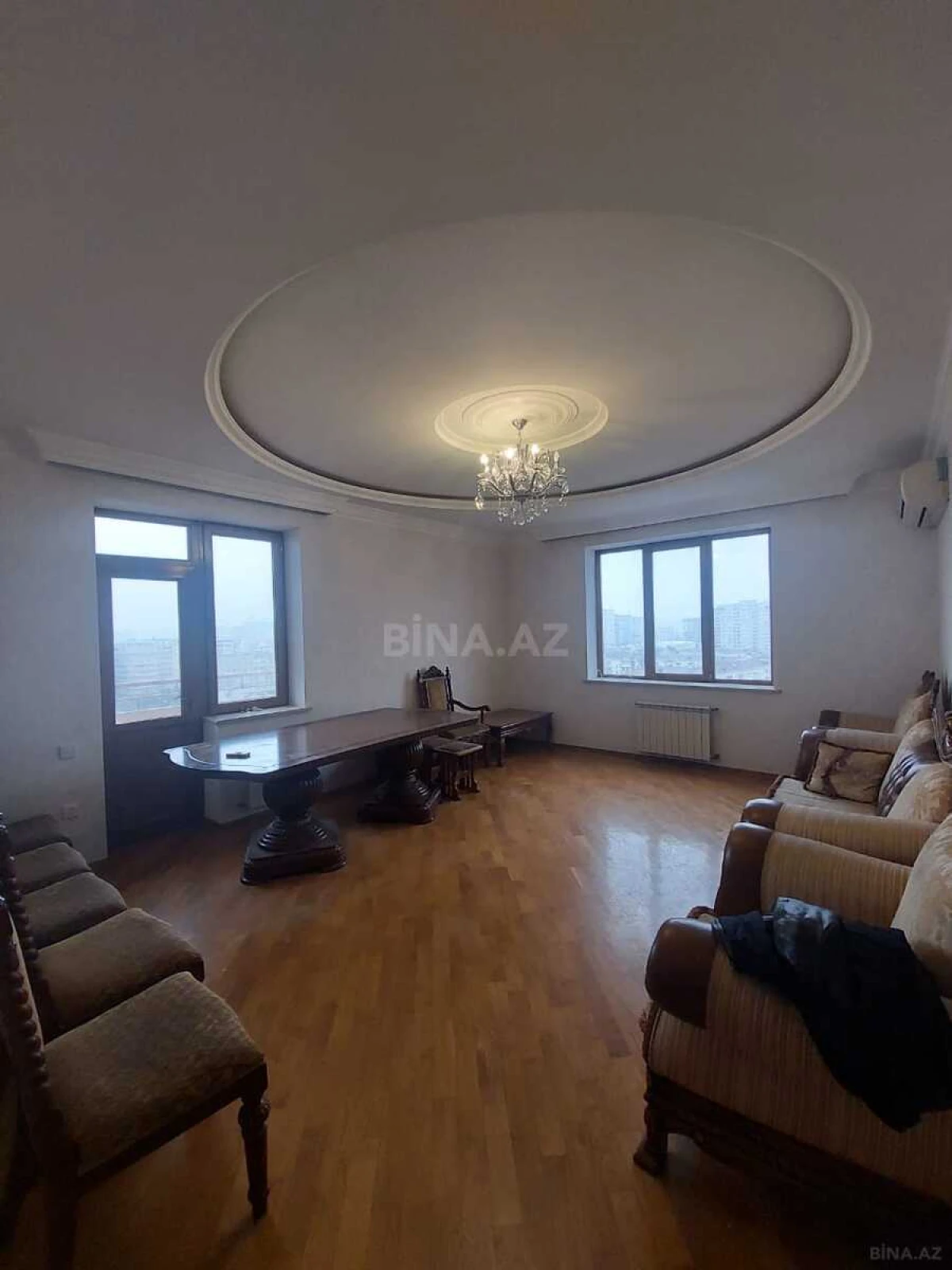 Kirayə verilir 3 otaqlı mənzil 120 m²