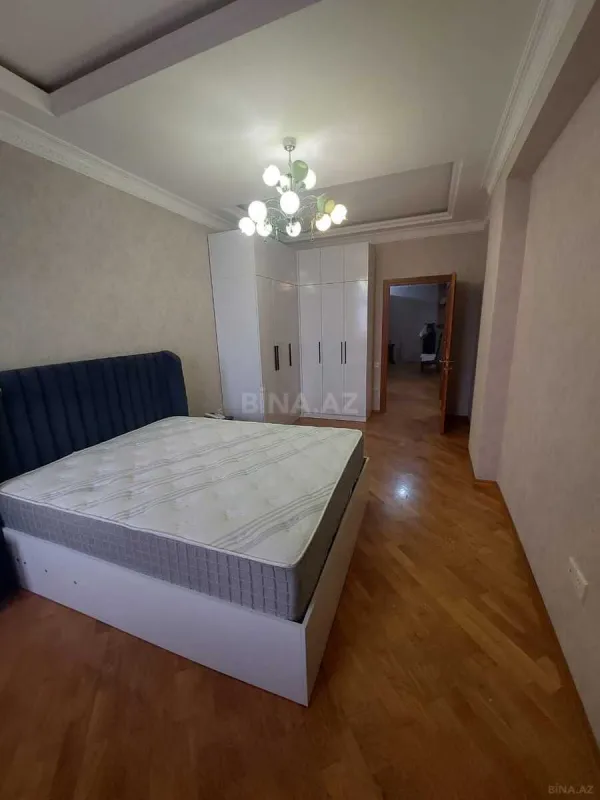 Kirayə verilir 3 otaqlı mənzil 120 m²
