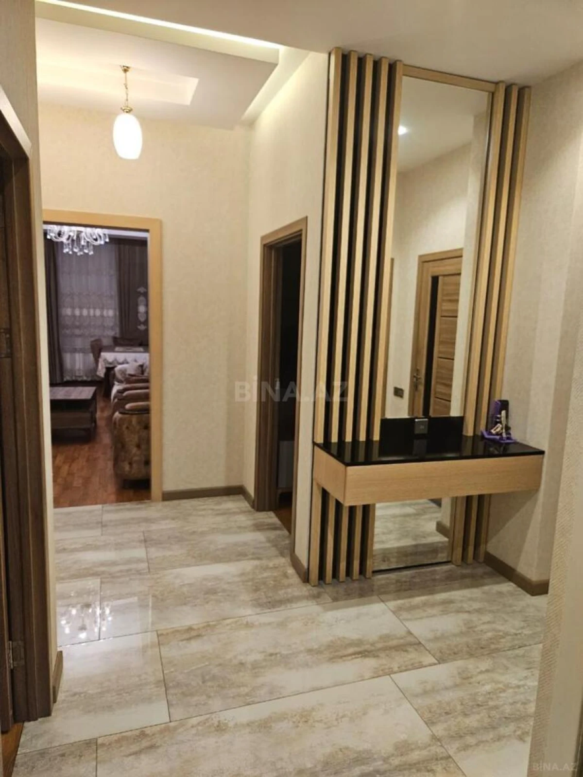 Satılır 3 otaqlı mənzil 112 m²