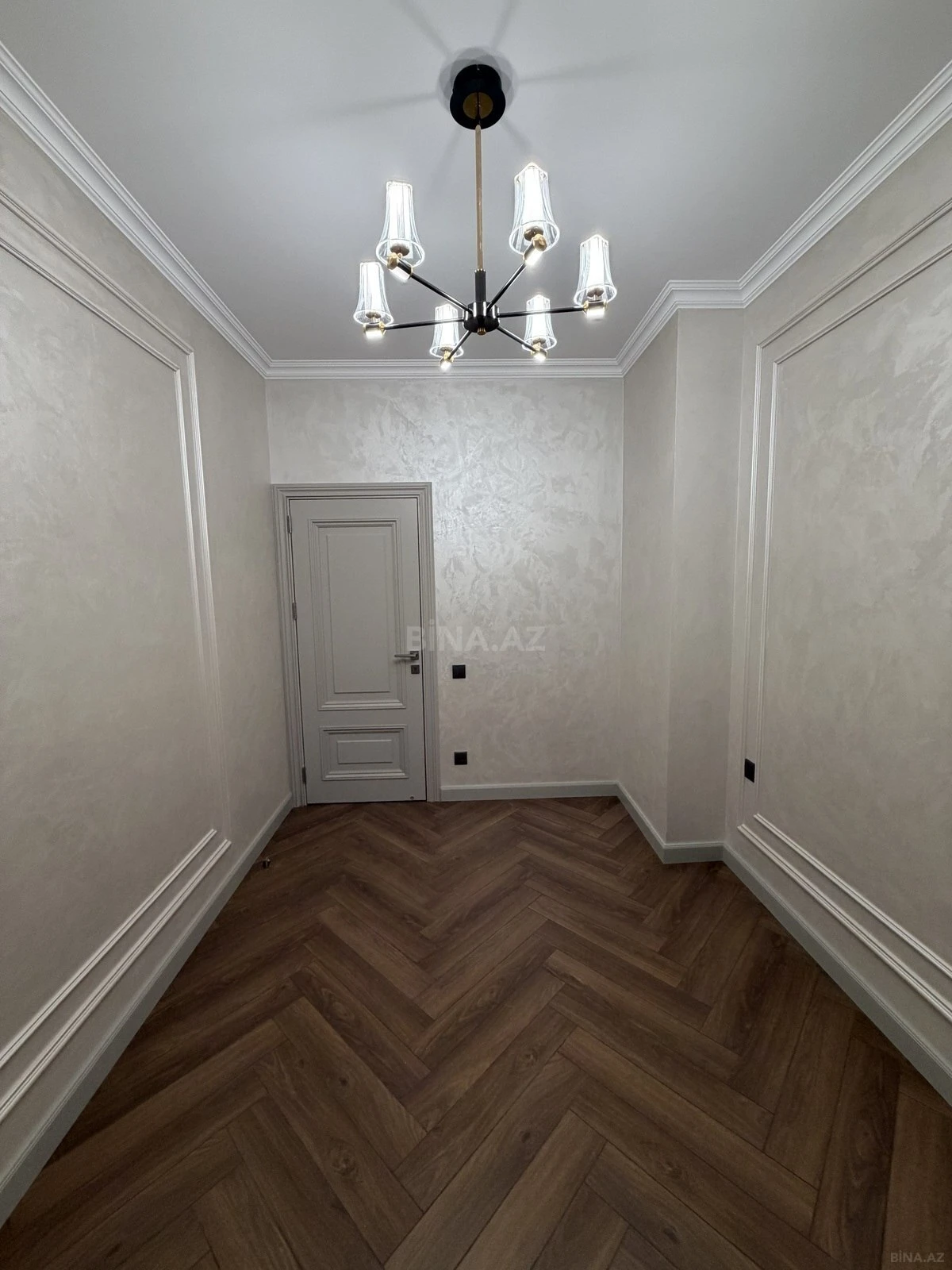 Satılır 3 otaqlı mənzil 76 m²