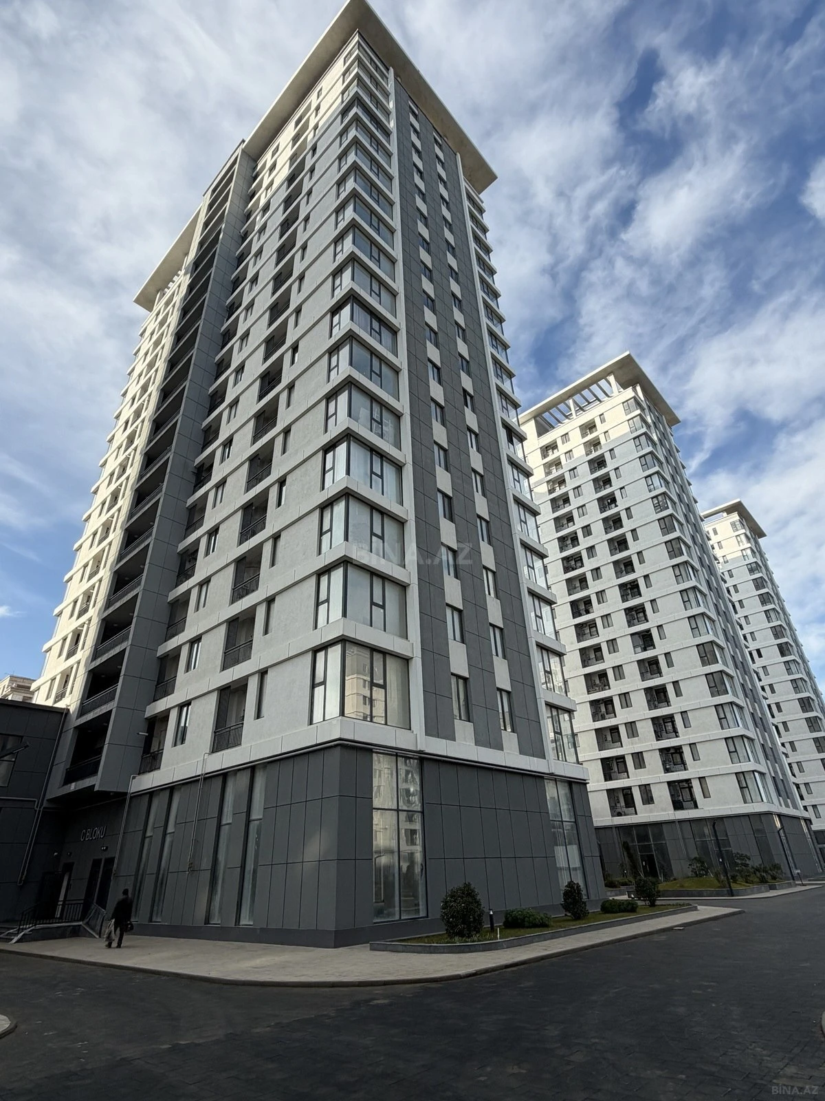 Satılır 3 otaqlı mənzil 76 m²