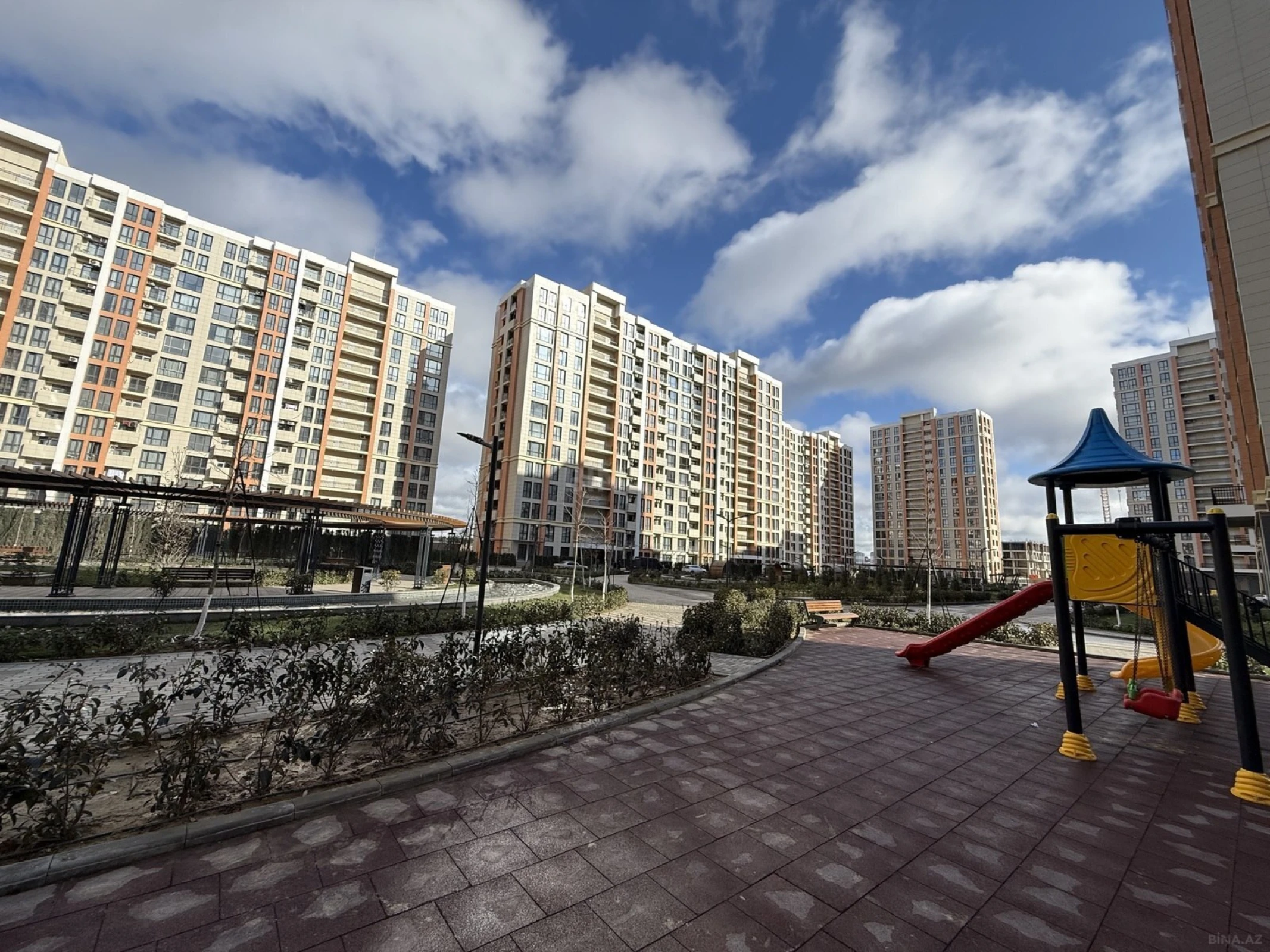 Kirayə verilir 2 otaqlı mənzil 50 m²