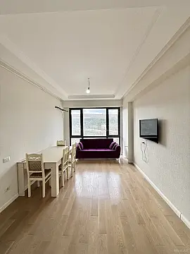 Kirayə verilir 2 otaqlı mənzil 50 m²
