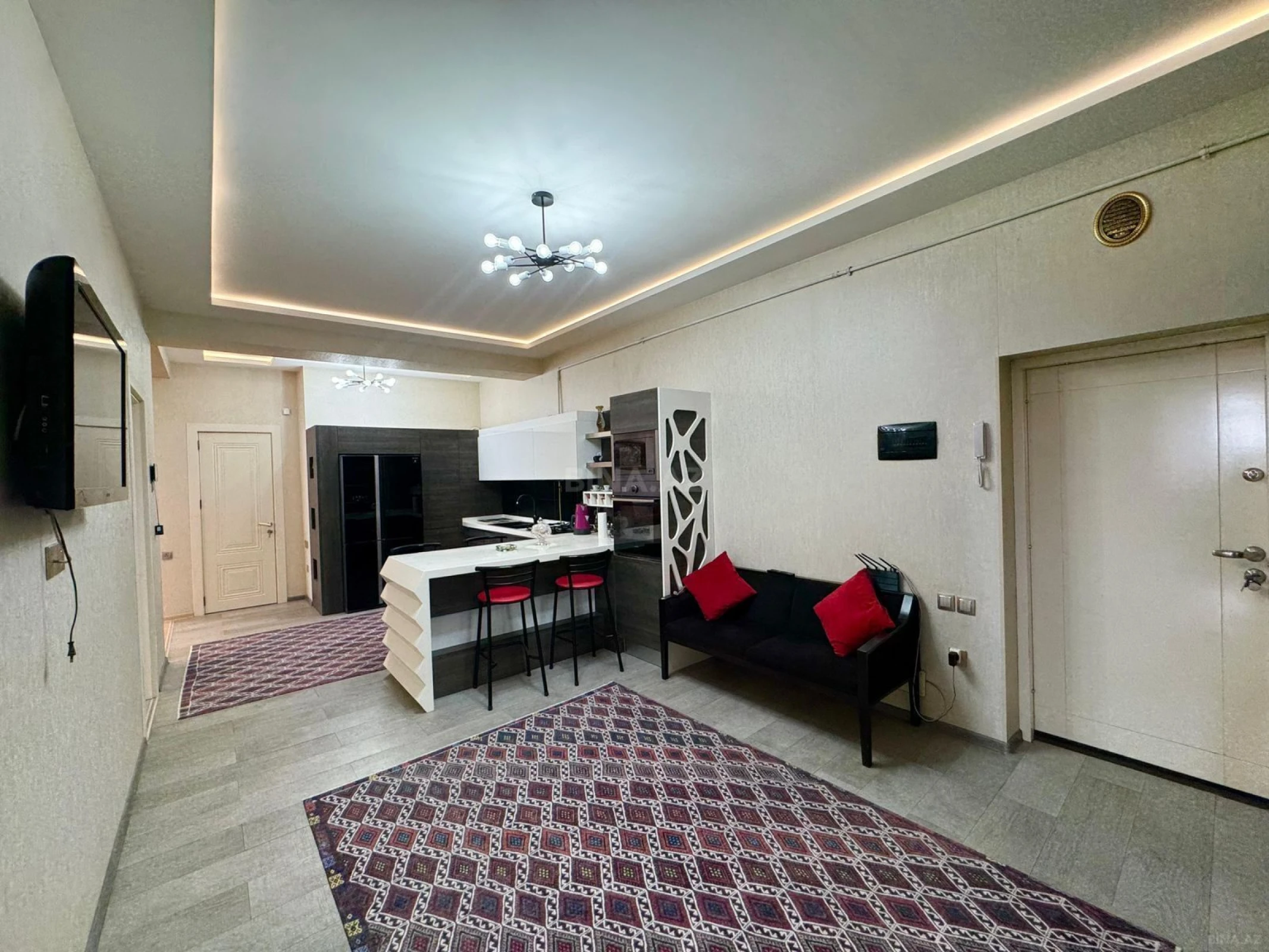 Satılır 3 otaqlı mənzil 117 m²