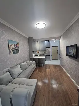 Kirayə verilir 2 otaqlı mənzil 60 m²