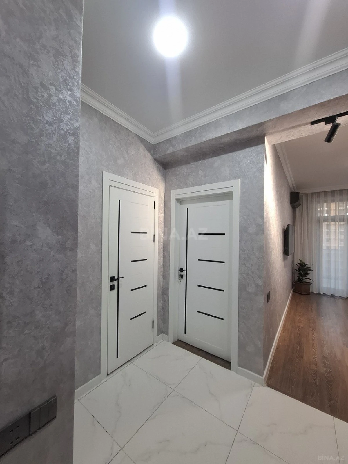 Kirayə verilir 2 otaqlı mənzil 60 m²