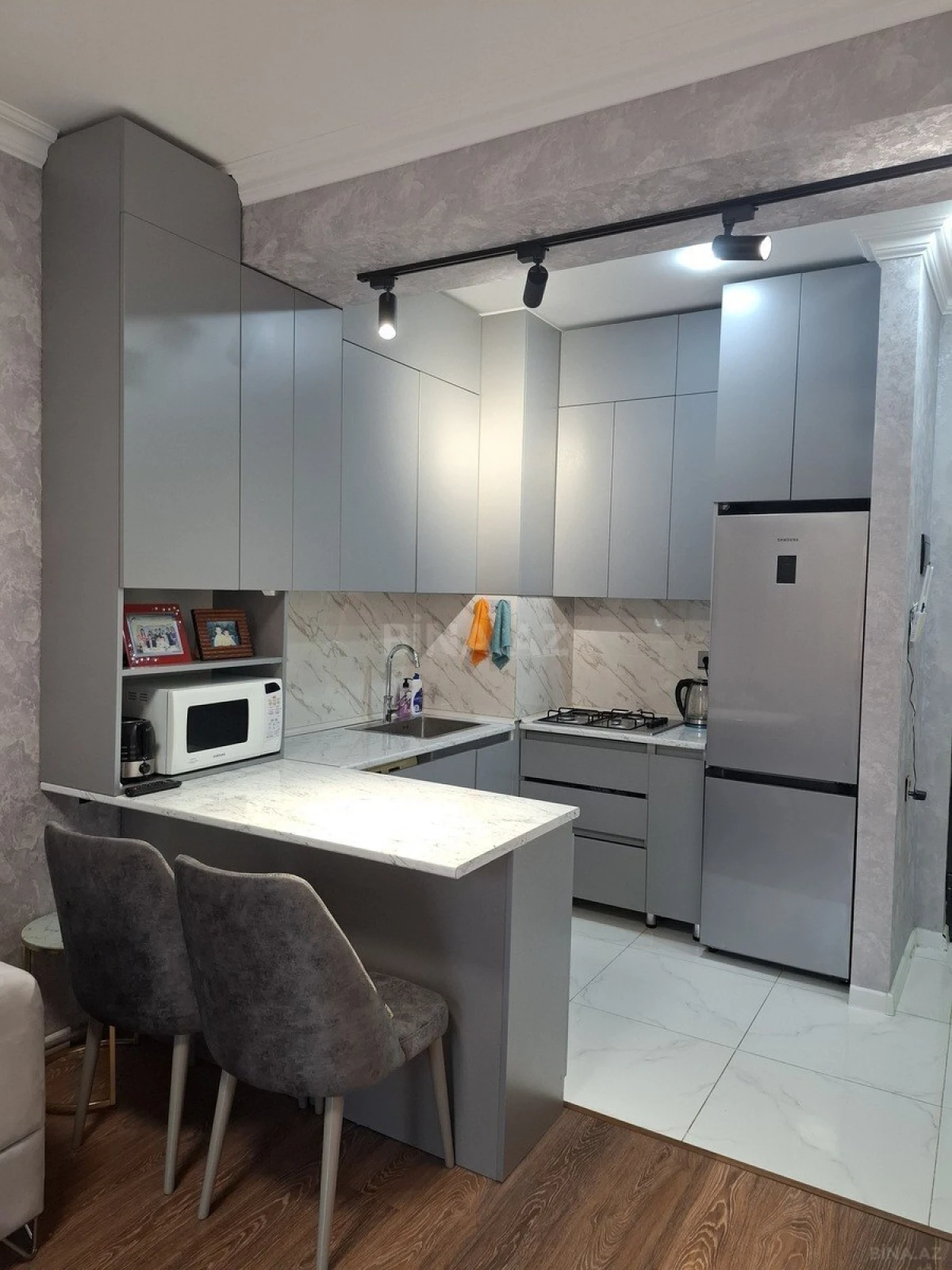 Kirayə verilir 2 otaqlı mənzil 60 m²