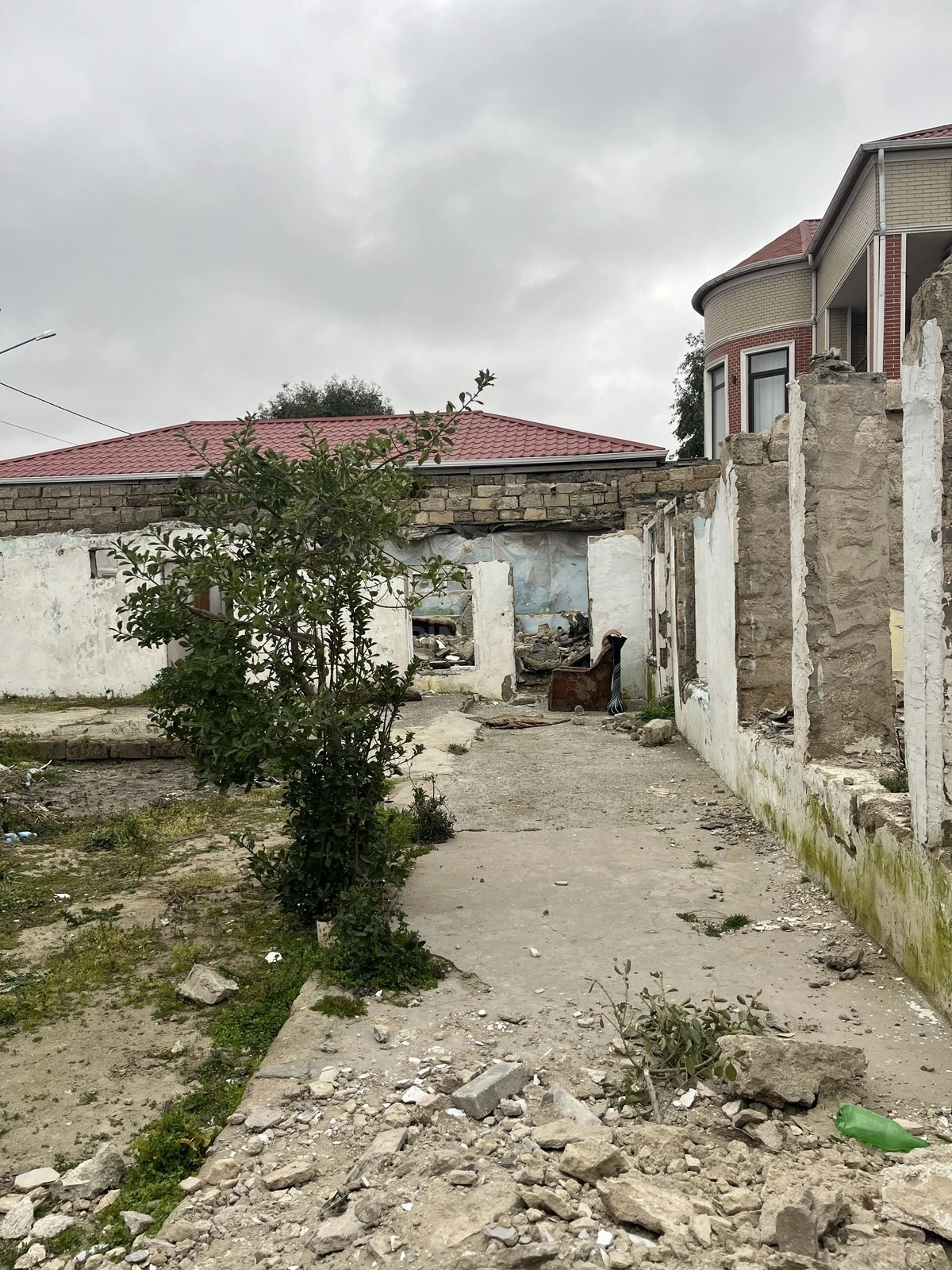 Satılır torpaq sahəsi 4 m²