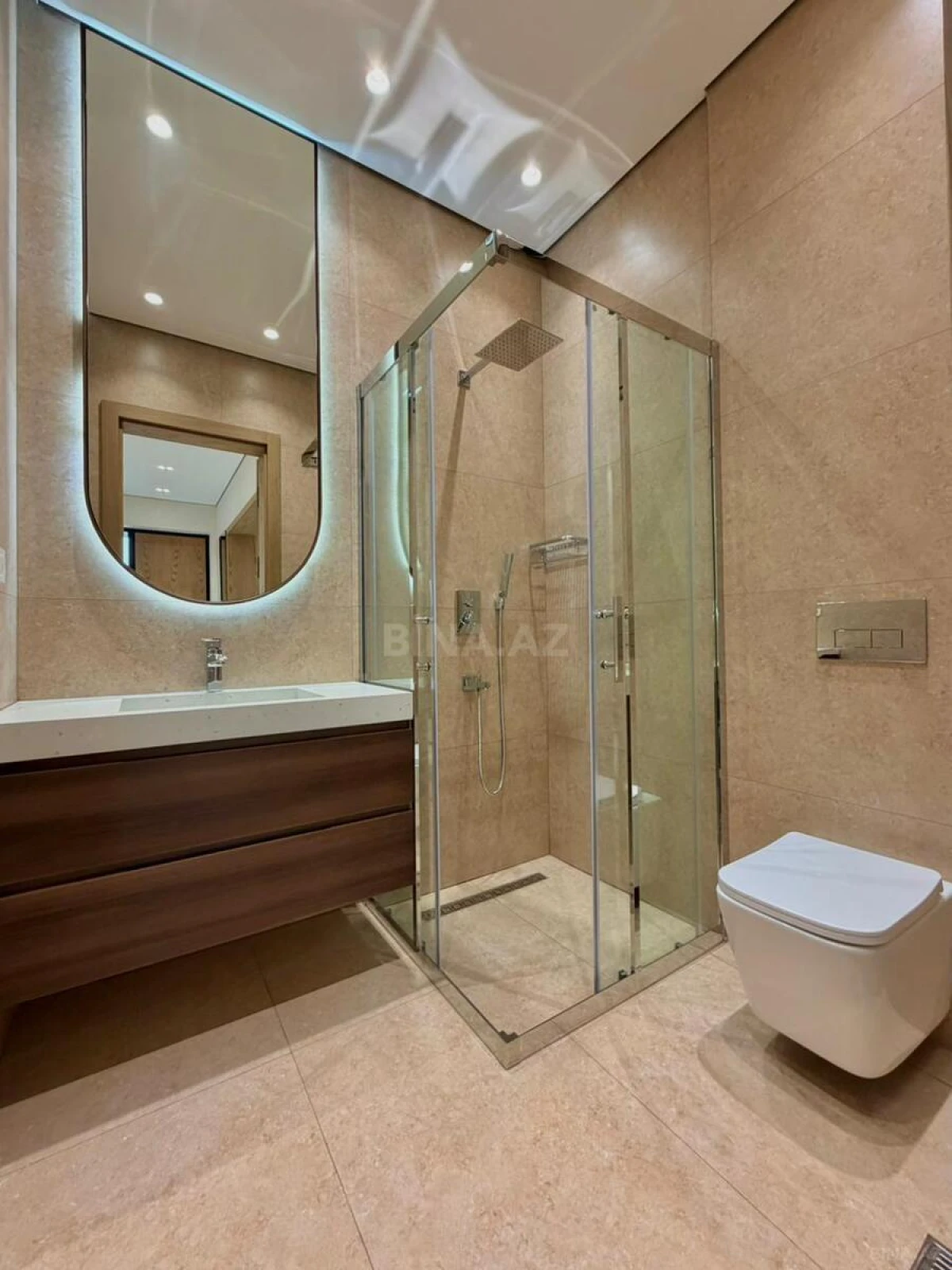 Satılır 5 otaqlı həyət evi 250 m²