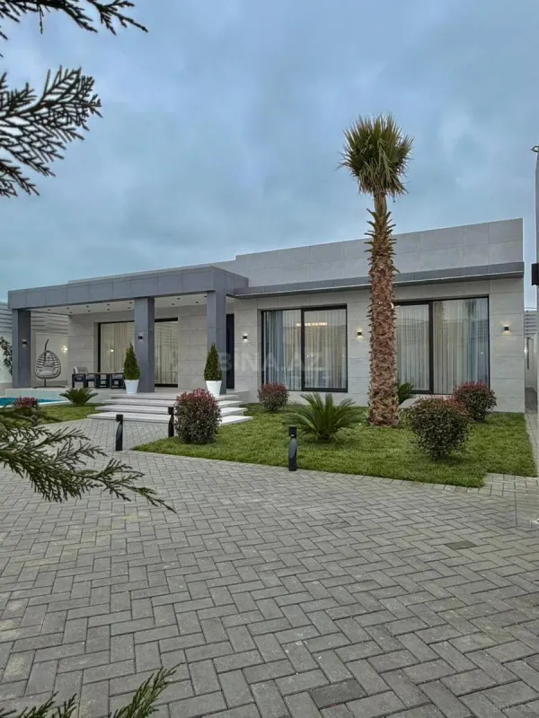 Satılır 5 otaqlı həyət evi 250 m²