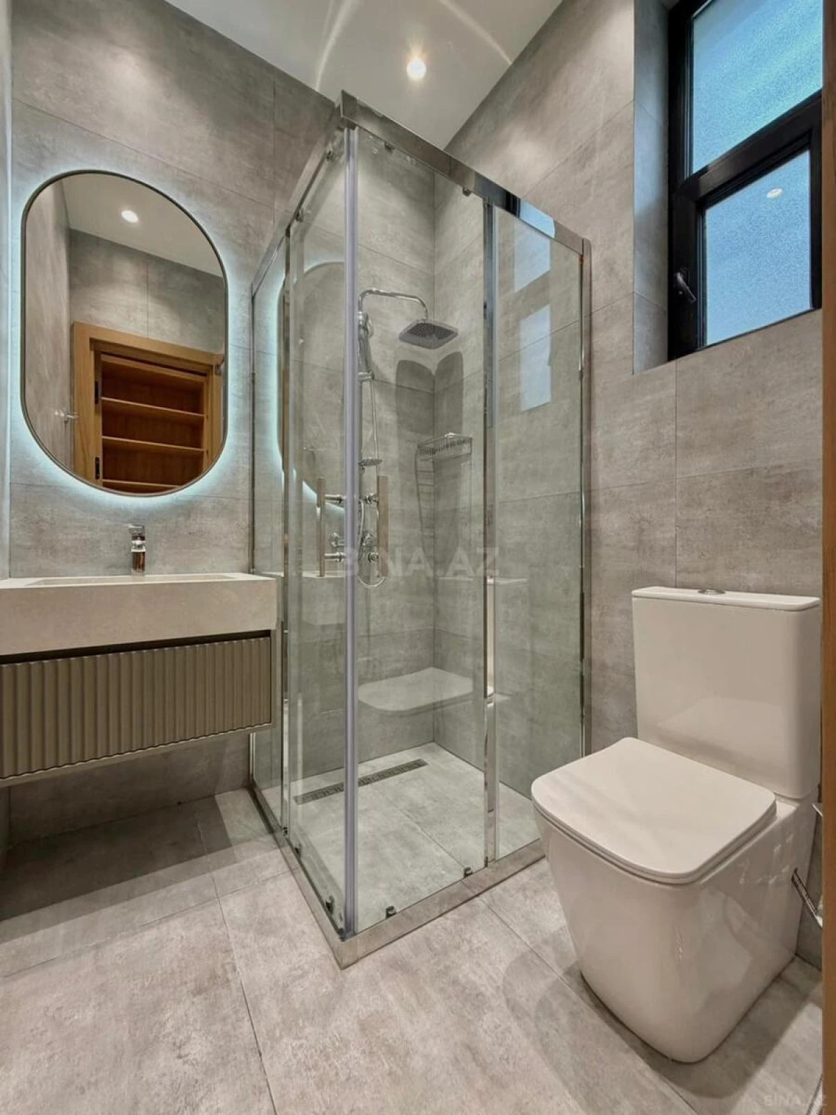 Satılır 5 otaqlı həyət evi 250 m²