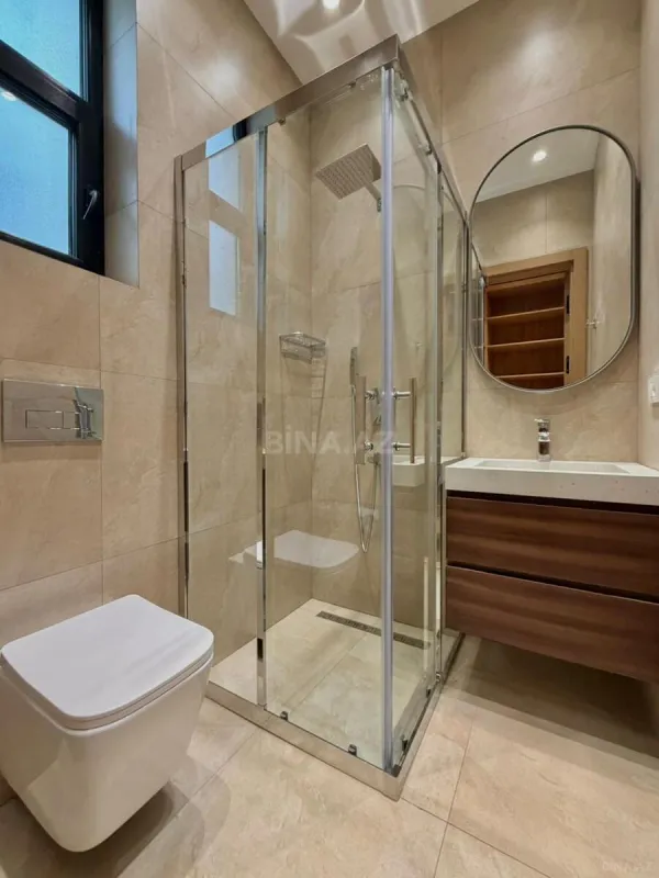 Satılır 5 otaqlı həyət evi 250 m²