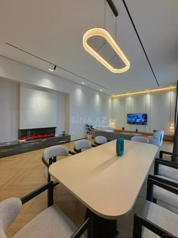 Satılır 5 otaqlı həyət evi 250 m²