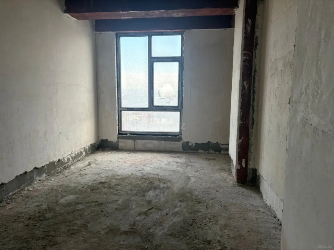 Satılır 3 otaqlı mənzil 136 m²