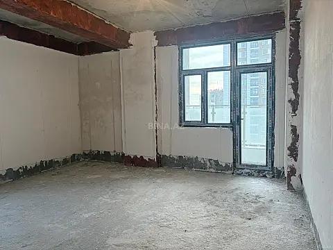 Satılır 3 otaqlı mənzil 136 m²