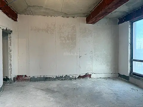 Satılır 3 otaqlı mənzil 136 m²