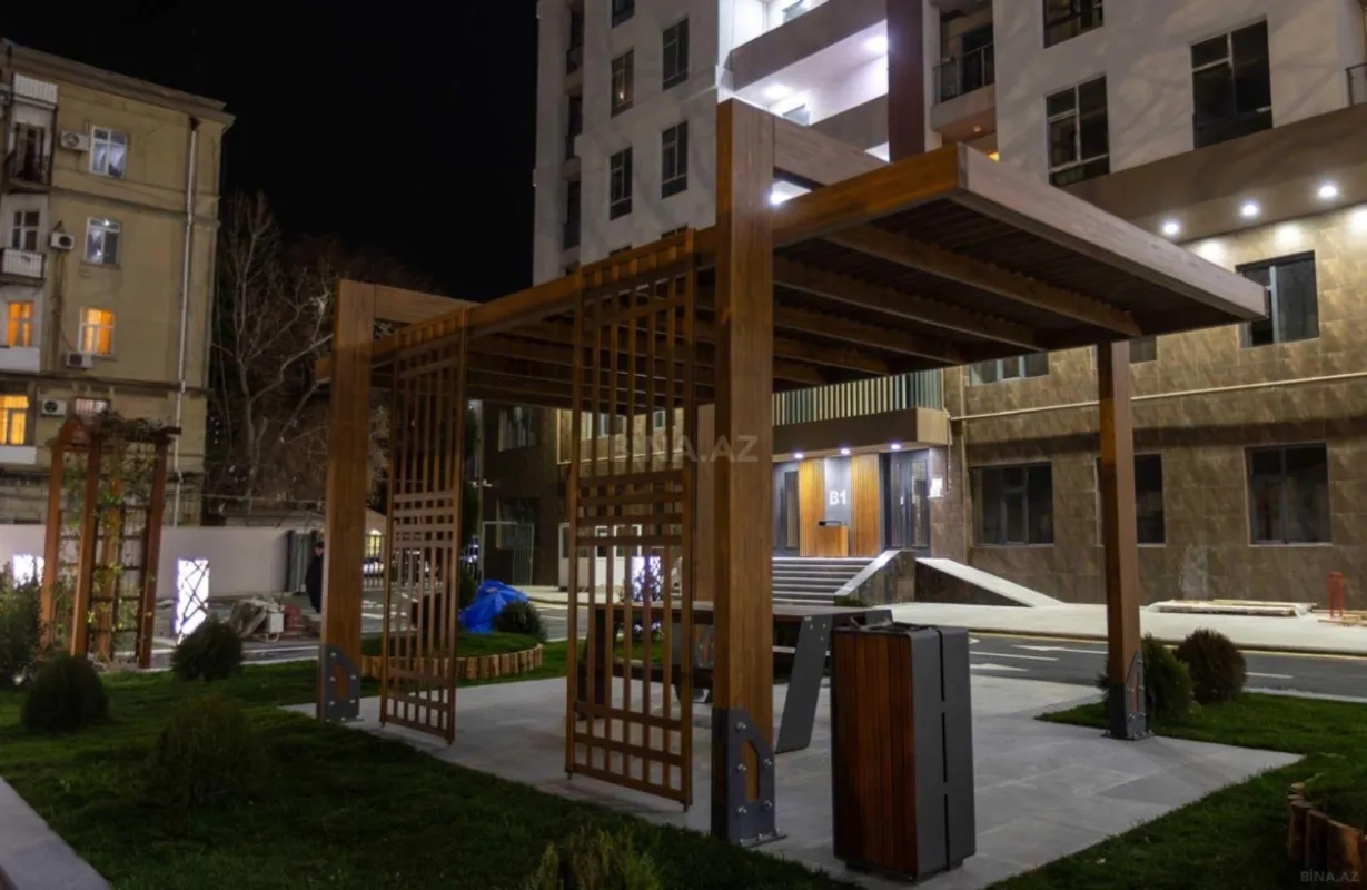 Satılır 3 otaqlı mənzil 136 m²