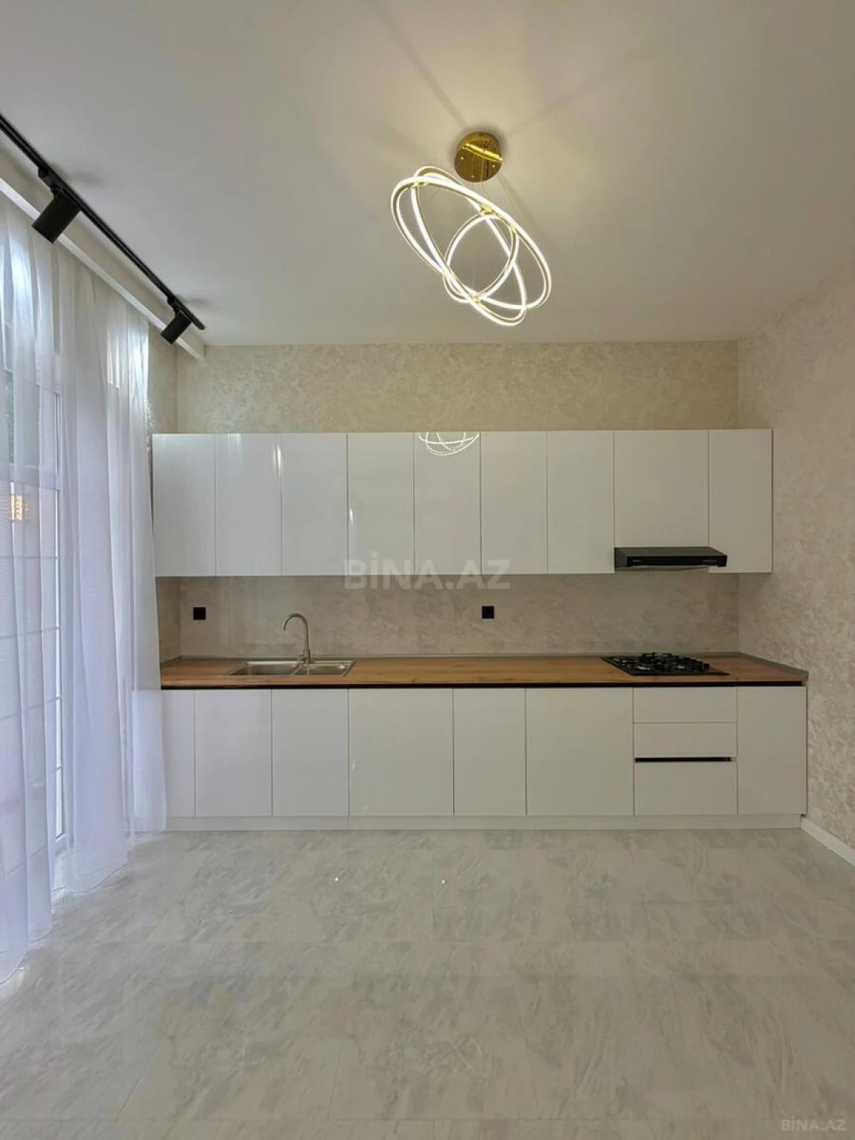 Satılır 4 otaqlı həyət evi 150 m²