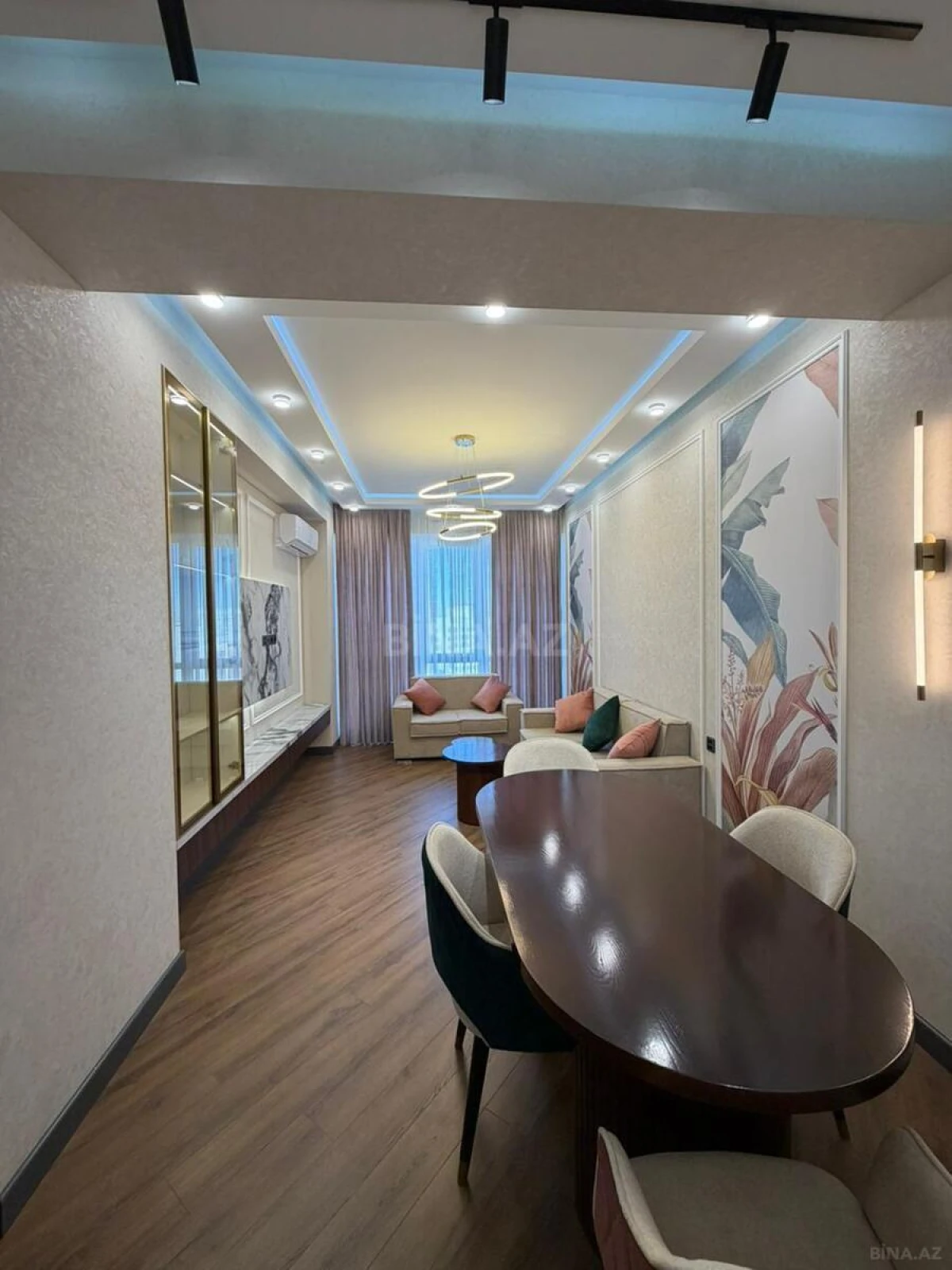 Satılır 2 otaqlı mənzil 75 m²